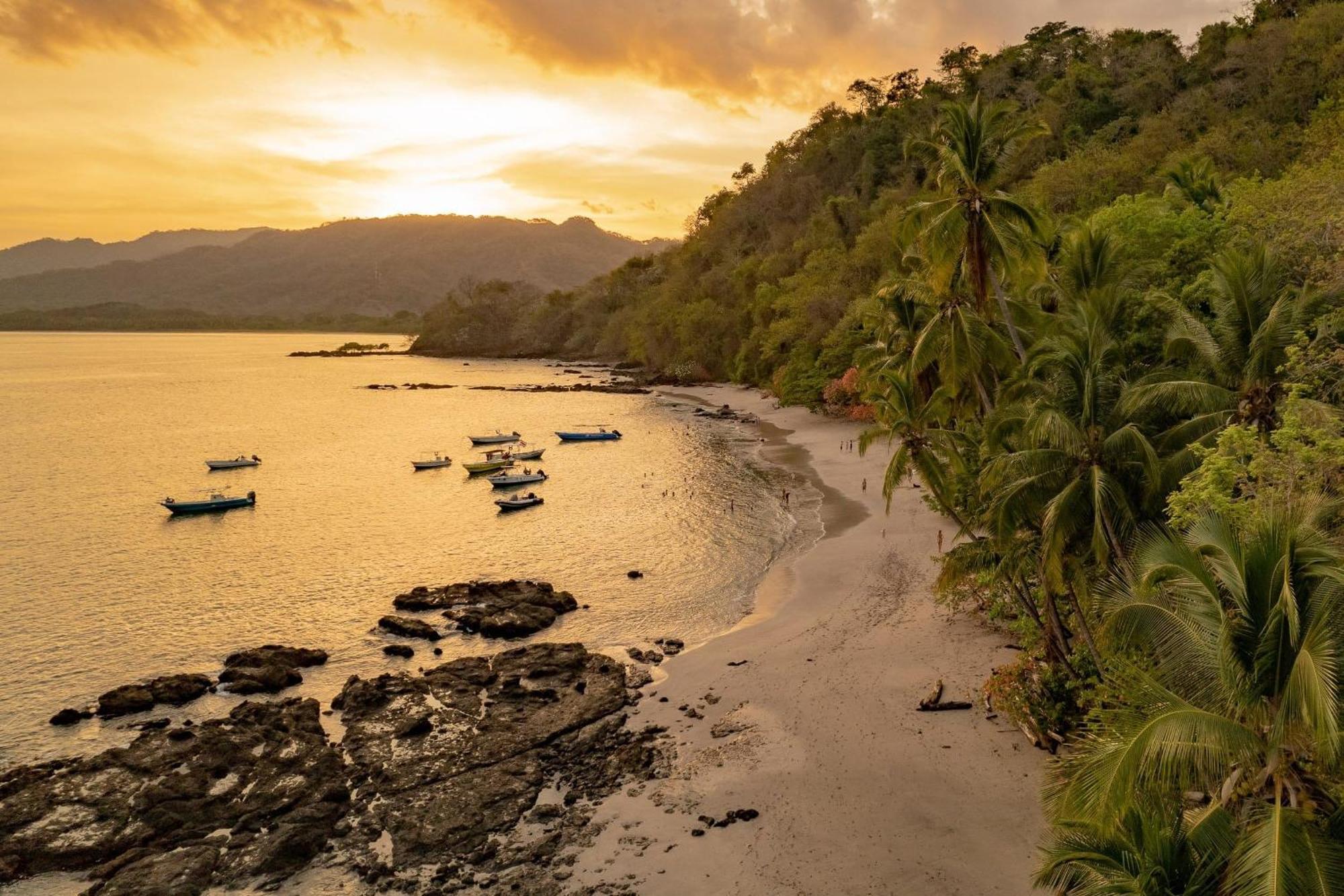 Los Vivos Beachfront Experience Pochote 外观 照片