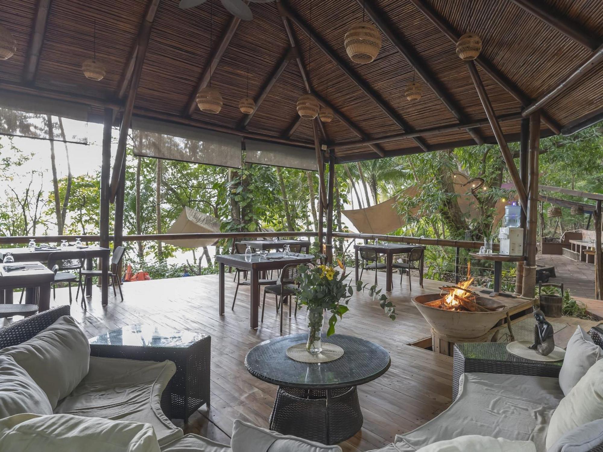 Los Vivos Beachfront Experience Pochote 外观 照片