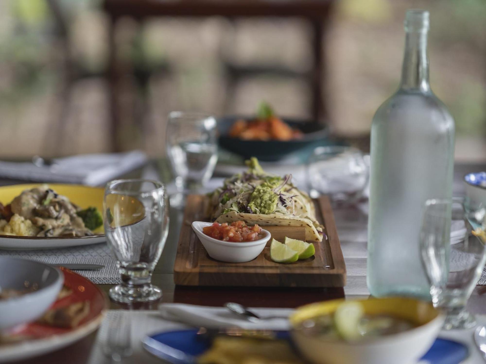 Los Vivos Beachfront Experience Pochote 外观 照片